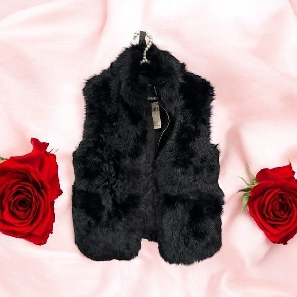 Lauren Ralph  Lauren Shearling Vest
Lauren Black size M NWT - Picture 4 of 13